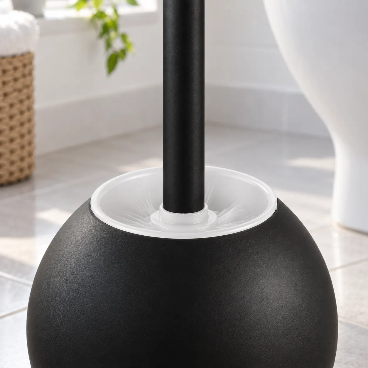 Iris Toilet Brush / construction detail