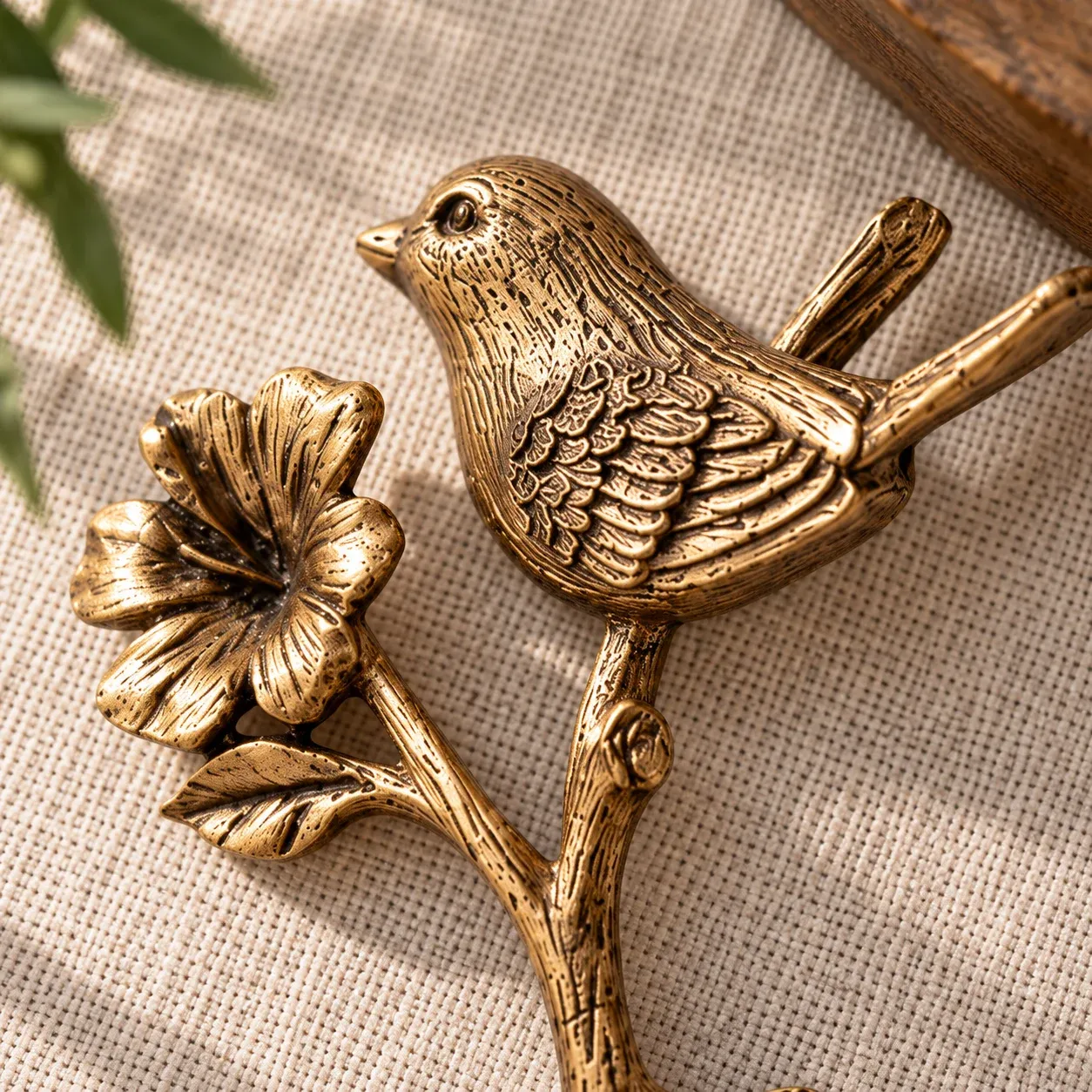 Glynde Bird Wall Hook — detail